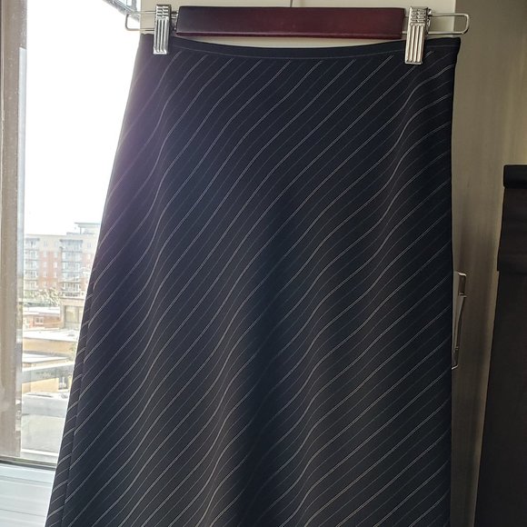 Tristan & Iseut A-line Pinstripe Lined Skirt Black, 2 - Picture 1 of 10